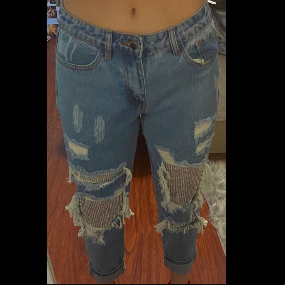 FashionNova Boyfriend Jeans Low Waisted